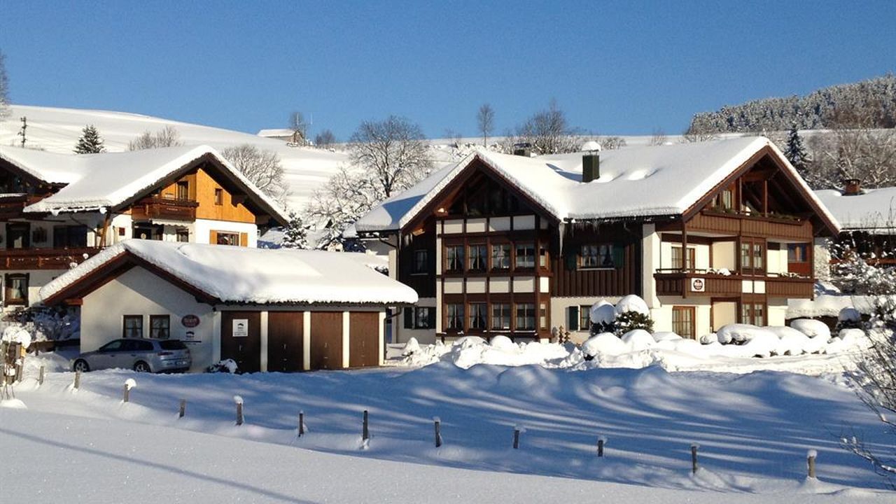 Haus, Garagen Haus, Garagen